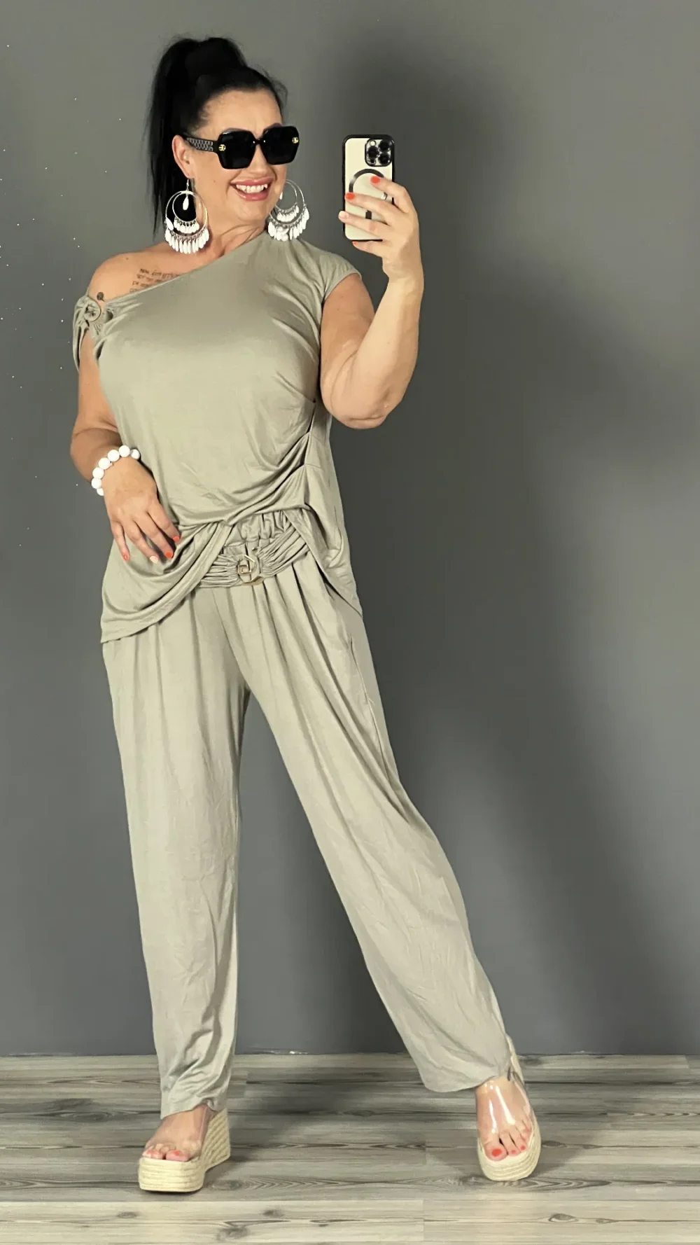 Adéla tunika